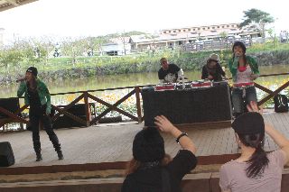 Adorable Groove02.JPG